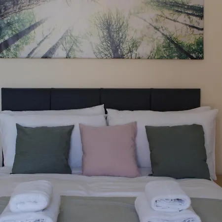 Apartment The Newborough 5 *