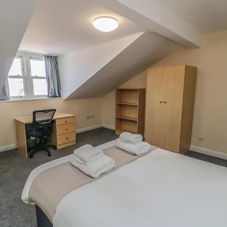 Apartment The Newborough 5 *